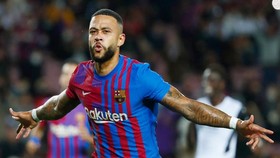 Memphis Depay không ổn định và có thể “bị khớp” trong trận Siêu kinh điển đầu tiên.
