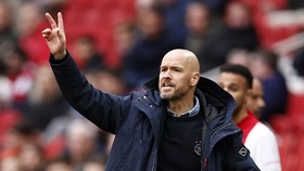 Erik ten Hag được cho từ chối trở thành HLV hưởng lương cao thứ 3 tại Premier League.