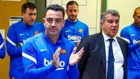 Xavi Hernandez trở lại để ngồi vào băng ghế chỉ đạo thay Ronald Koeman.
