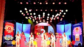 Một tiết mục trong chương trình nghệ thuật “Ngày hội non sông”. Ảnh: DŨNG PHƯƠNG