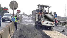 Tuyến quốc lộ 1A đoạn qua Bình Định, Phú Yên và Khánh Hòa bị hư hỏng nặng nề