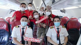 Vietjet lan toả niềm vui bằng hoạt động đặc biệt nhân ngày Quốc tế Thiếu nhi