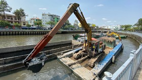 Nạo vét kênh Nhiêu Lộc - Thị Nghè góp phần khơi thông dòng chảy, giảm ngập úng khi triều cường