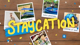 Poster chương trình kêu gọi du lịch tại chỗ ở Hồng Công