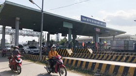 Ngày đầu BOT cầu Rạch Miễu thu phí trở lại: Không bị ùn ứ