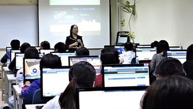 Đề xuất kéo dài thời gian làm việc với giảng viên đủ tuổi nghỉ hưu