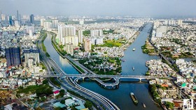 Chủ tịch UBND quận không giữ chức vụ quá 10 năm liên tục ở một nơi