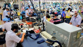 Sản xuất công nghiệp tăng cao đã tạo đà cho xuất khẩu tăng trưởng mạnh, đợt dịch Covid-19 có vẻ chưa ảnh hưởng đến sự phát triển trong tháng 5.