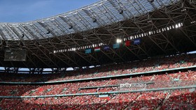 Sân Pukas Arena luôn đầy ắp khán giả.