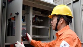 Vì sao tiền điện tăng vọt?