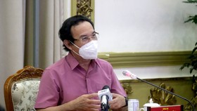 Bí thư Thành ủy TP.HCM Nguyễn Văn Nên phát biểu tại buổi làm việc sáng 17-9. Ảnh: Ngọc Hiển