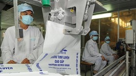 Nhiều doanh nghiệp mía đường trong nước khó khăn do đường nhập khẩu bán phá giá.