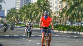 Theo Quy định tạm thời "Thích ứng an toàn, linh hoạt, kiểm soát hiệu quả dịch Covid-19", các hoạt động sản xuất, kinh doanh, dịch vụ hầu hết được hoạt động bình thường trở lại.
