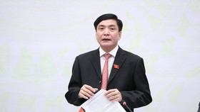 Tổng Thư ký Quốc hội, Chủ nhiệm Văn phòng Quốc hội Bùi Văn Cường phát biểu tại họp báo. Ảnh: Quang Phúc