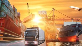 Xuất nhập khẩu hàng hóa hướng tới mục tiêu 600 tỷ USD.