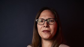 Laura Rosenberger từng là cố vấn chính sách đối ngoại cho chiến dịch tranh cử tổng thống năm 2016 của Hillary Clinton