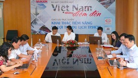 Quang cảnh buổi giao lưu. Ảnh: HOÀNG HÙNG