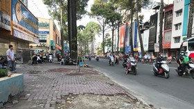Cấp thiết tu bổ vỉa hè