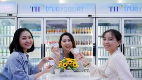 Sữa chua mới của TH: Ít đường hơn, ngon thanh nhẹ