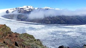 Sông băng Skaftafelljökul ở Iceland mất một lượng băng lớn trong hơn 20 năm qua