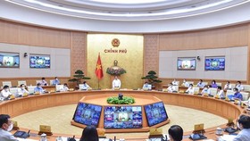 Chính phủ họp thường kỳ tháng 9-2021. Ảnh VGP