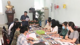 Một chi bộ ở quận 7 (TPHCM) tổ chức sinh hoạt chi bộ trước khi làn sóng dịch Covid-19 lần thứ 4 bùng phát