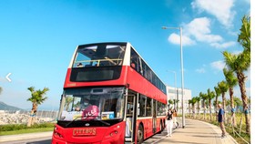 Chiếc xe buýt 2 tầng thực hiện hành trình không điểm đến