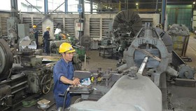 Quyền lợi người lao động khi phải tạm thay đổi công việc