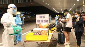 Kiểm soát chặt chẽ sức khỏe người nhập cảnh về nước