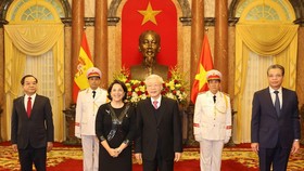 Tổng Bí thư, Chủ tịch nước Nguyễn Phú Trọng tiếp các đại sứ trình Quốc thư