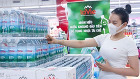 Chai nhựa tái chế: Bước đi mới trong xu hướng tiêu dùng xanh