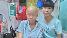 Nhà nghèo, con bị ung thư di căn