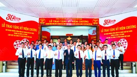 Lễ trao tặng kỷ niệm chương tri ân sự cống hiến và thành quả đạt được cho 139 nhân viên Vedan Việt Nam