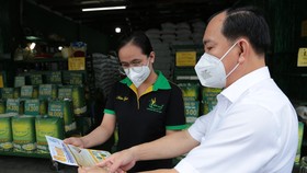 Ghi nhận ngày đầu ở 3 vùng xanh quận 7, Củ Chi, Cần Giờ: Người dân phấn khởi khi kinh doanh trở lại