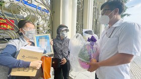 Sẽ thảo luận vấn đề tưởng niệm đồng bào tử vong do Covid-19