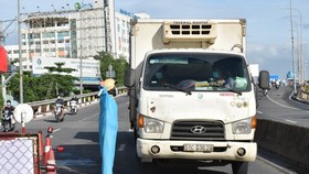 Chủ tịch UBND TPHCM Phan Văn Mãi: TPHCM sẽ gỡ bỏ 51 chốt kiểm soát ở địa bàn giáp ranh