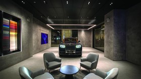 Showroom đầu tiên tại TPHCM của Rolls-Royce Motor Cars khai trương