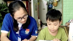 Vòng tay yêu thương với trẻ mồ côi do Covid-19