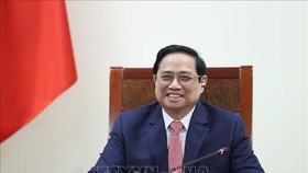 Thủ tướng Phạm Minh Chính điện đàm với Thủ tướng Hà Lan Mark Rutte. Ảnh: TTXVN