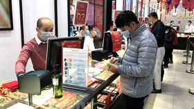 Giá vàng trong nước tăng 200.000 đồng mỗi lượng phiên cuối tuần