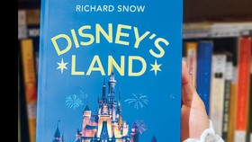 Hành trình điên rồ của đế chế Disney’s Land