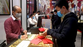 Mua vàng ngày vía Thần Tài: Nên mua nhiều hay ít?