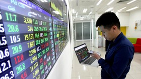 Đề xuất cổ phần hóa Sở Giao dịch chứng khoán Việt Nam