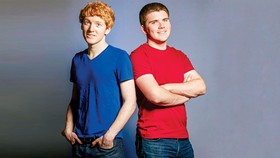 Hai anh em Patrick Collison và John Collison (phải).