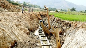 Thủy lợi... gây bất lợi