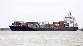 Nguy cơ lạm phát các nền kinh tế trên thế giới tăng mạnh có nguyên nhân từ chuỗi cung ứng toàn cầu có nguy cơ sụp đổ. Ảnh: VIẾT CHUNG