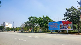 Đường Tân Túc, xã Phong Phú, huyện Bình Chánh. Ảnh: ĐỖ TRÀ GIANG