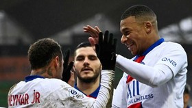 Neymar và Kylian Mbappe là 2 bàn hợp đồng PSG muốn ký sớm