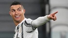 Tương lai của Ronaldo nằm trong tay của chính anh