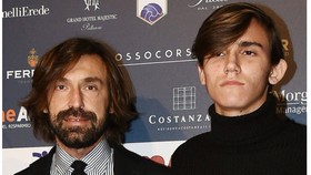 Abdrea Pirlo và con trai